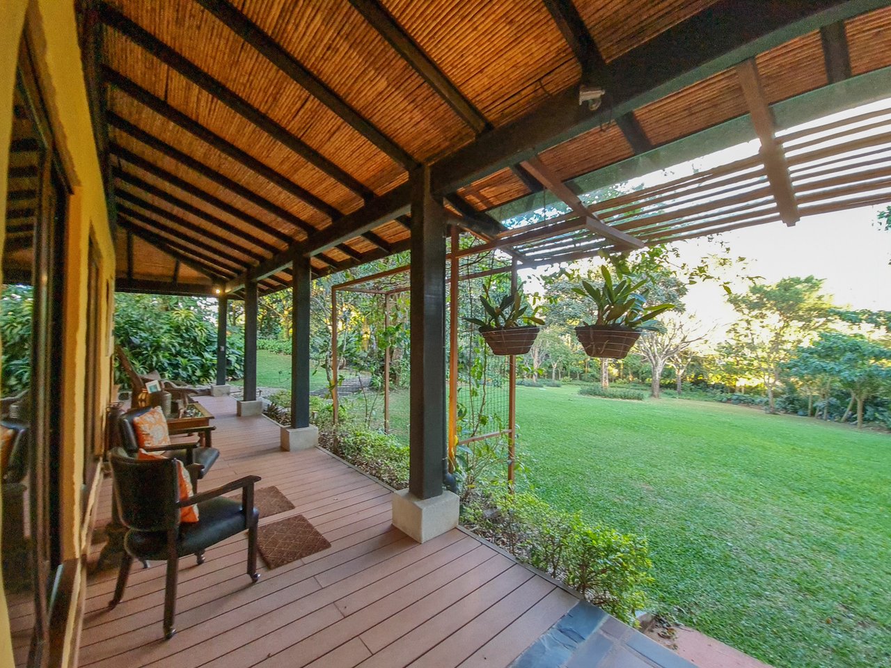 Fully Furnished Luxury Home