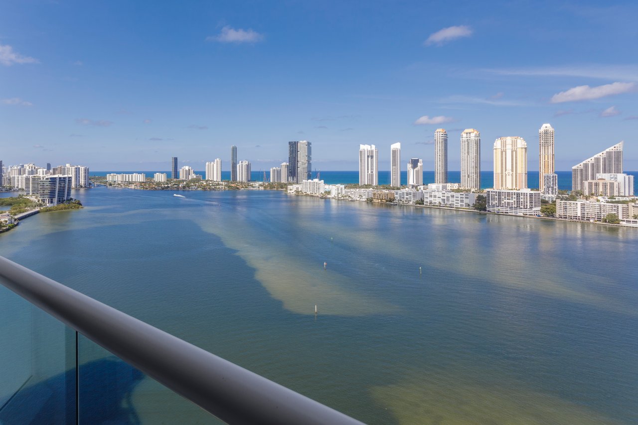 2600 Island Blvd # 2603