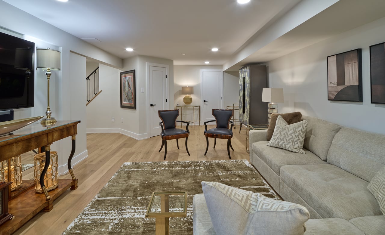 869 Breckinridge Ct 