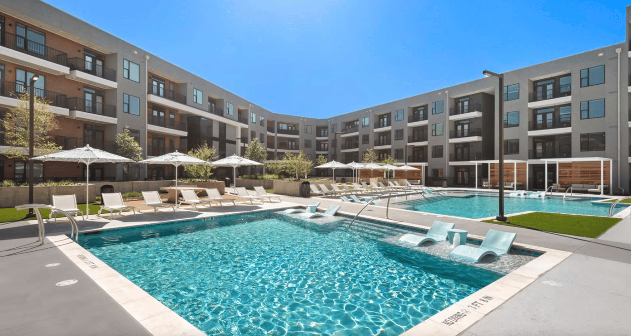 Lease today-Live up to 8 weeks for FREE!