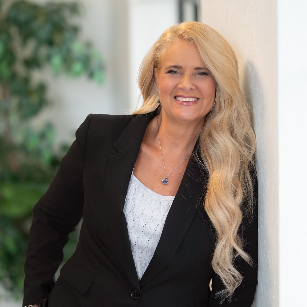 Kristin Garnett Portland, OR Real Estate Agent Headshot