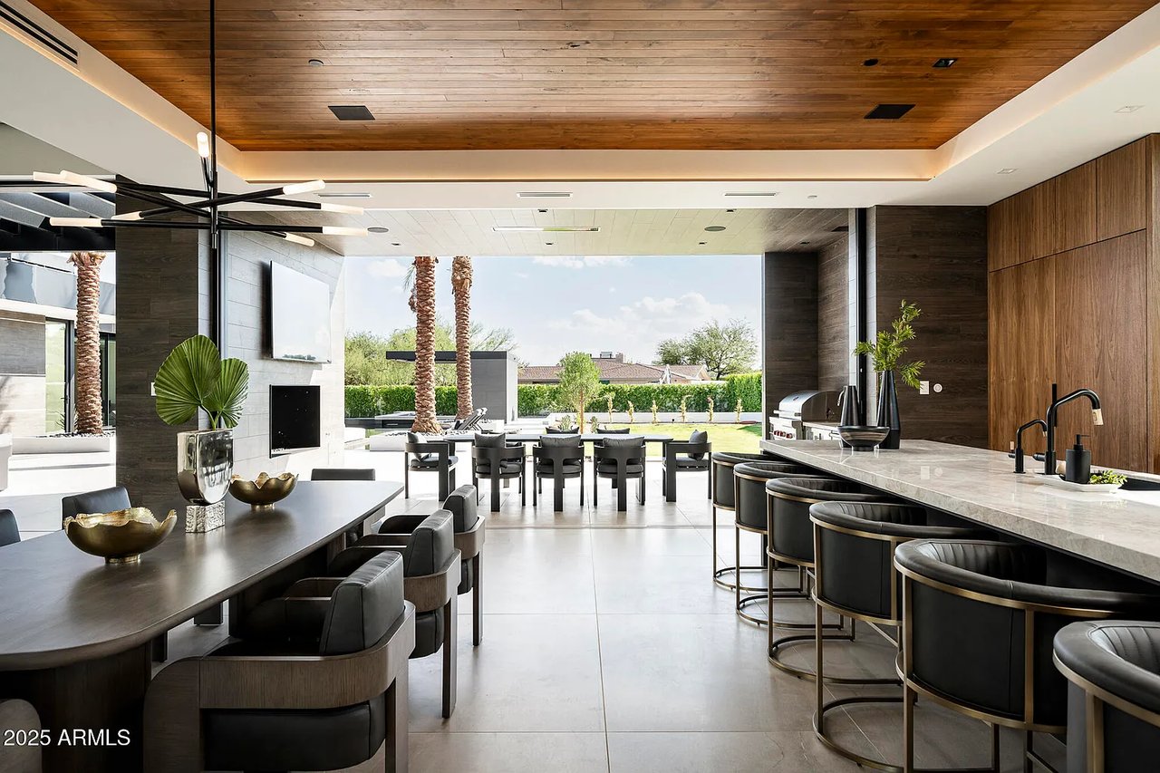 6911 E Jackrabbit Rd