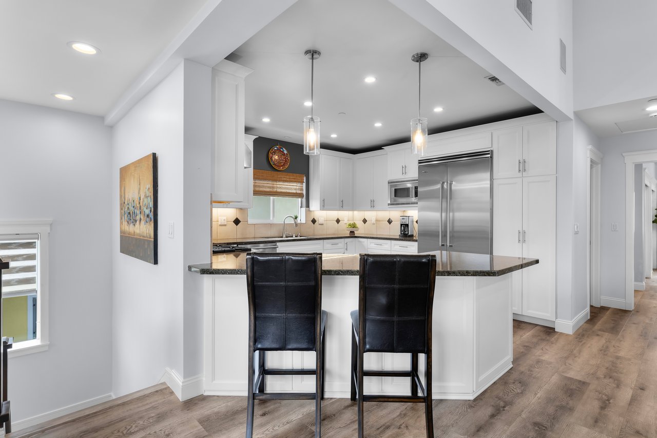 236 N Juanita Avenue A