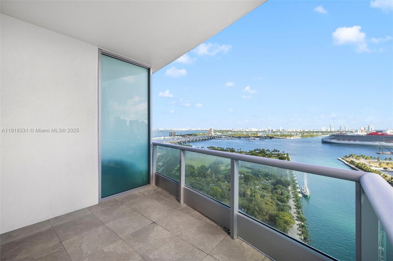 900 Biscayne Bay Condo, Unit 2401