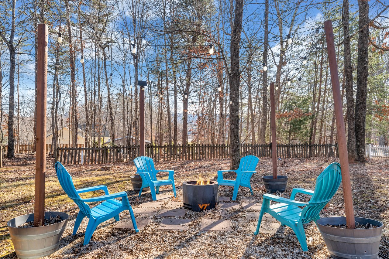 100 Sandpiper DR