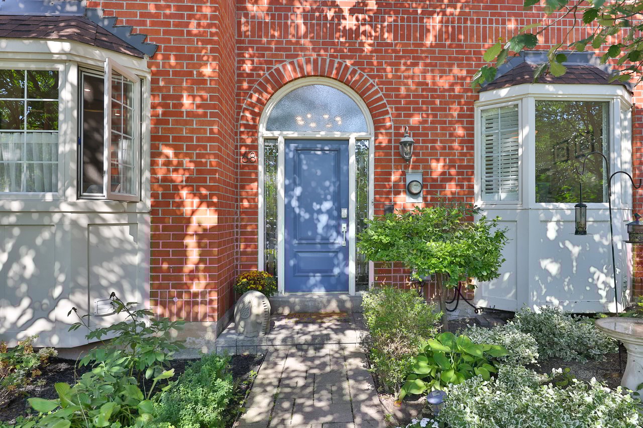 68 Tradewind Drive, Oakville