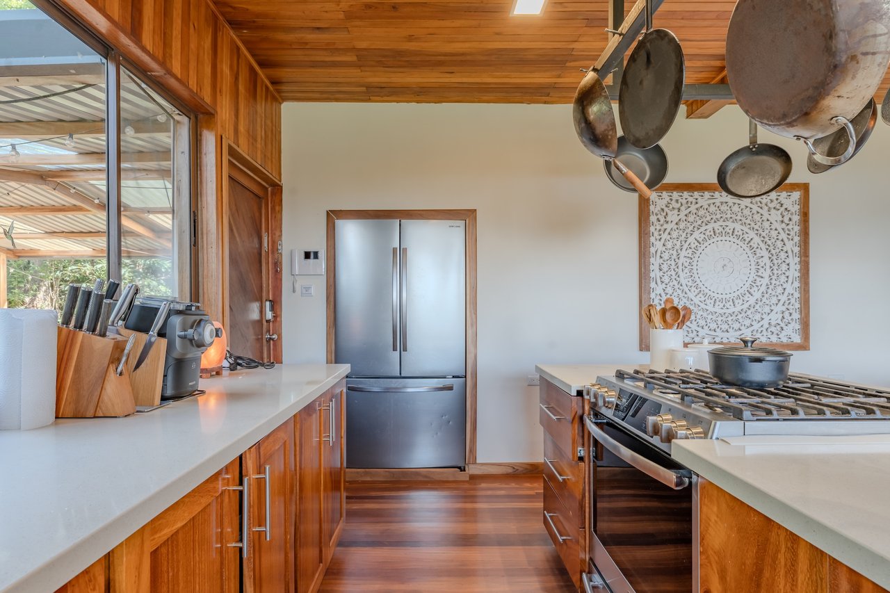 Eco Luxury Estate in Monteverde with Panoramic Gulf Views & Flat Land