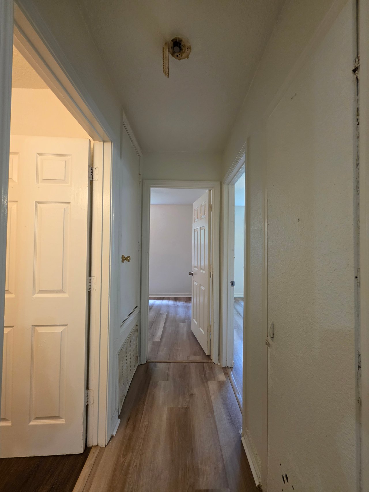 302 East Anna Street