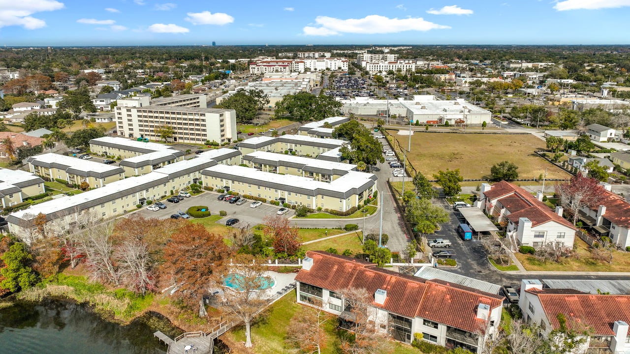 Winter Park Lakefront Townhome