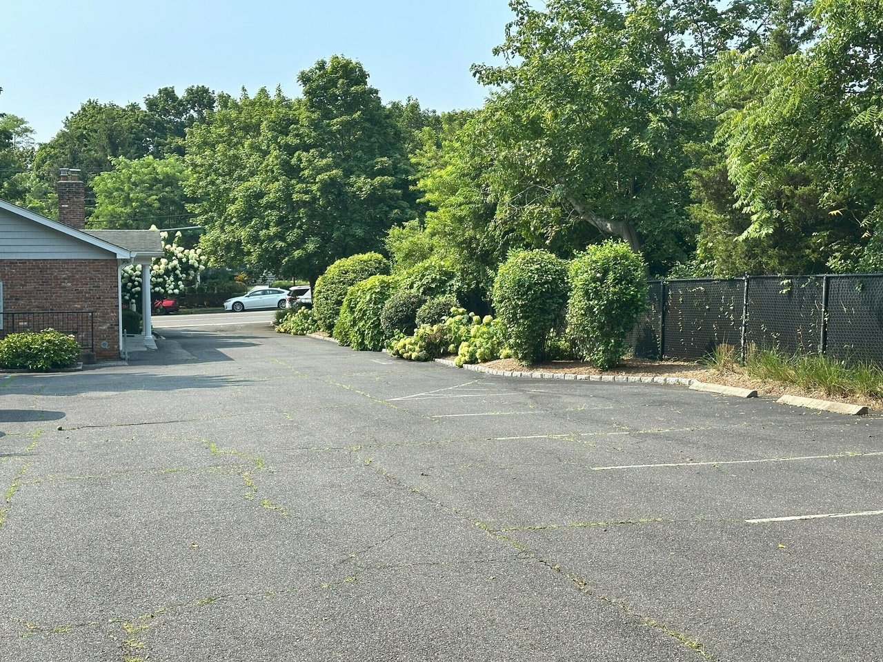 445 Main Street, Center Moriches