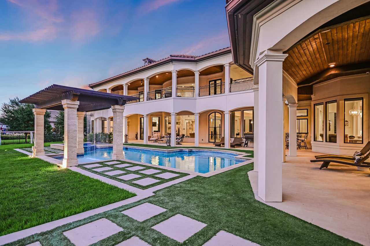 Extraordinary Lake Austin Compound