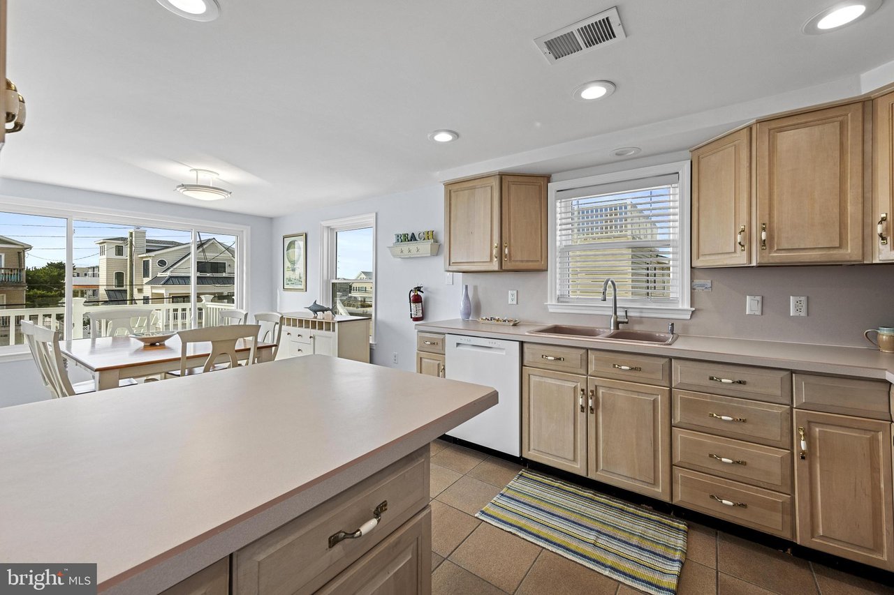 229 Merivale Avenue 2nd Floor