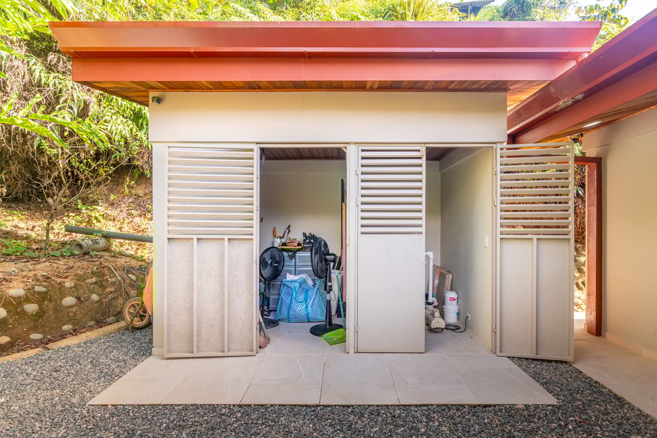 Casa Sea Breeze- Spectacular Ocean-View Home and Guest Villa in Prime Ojochal Location