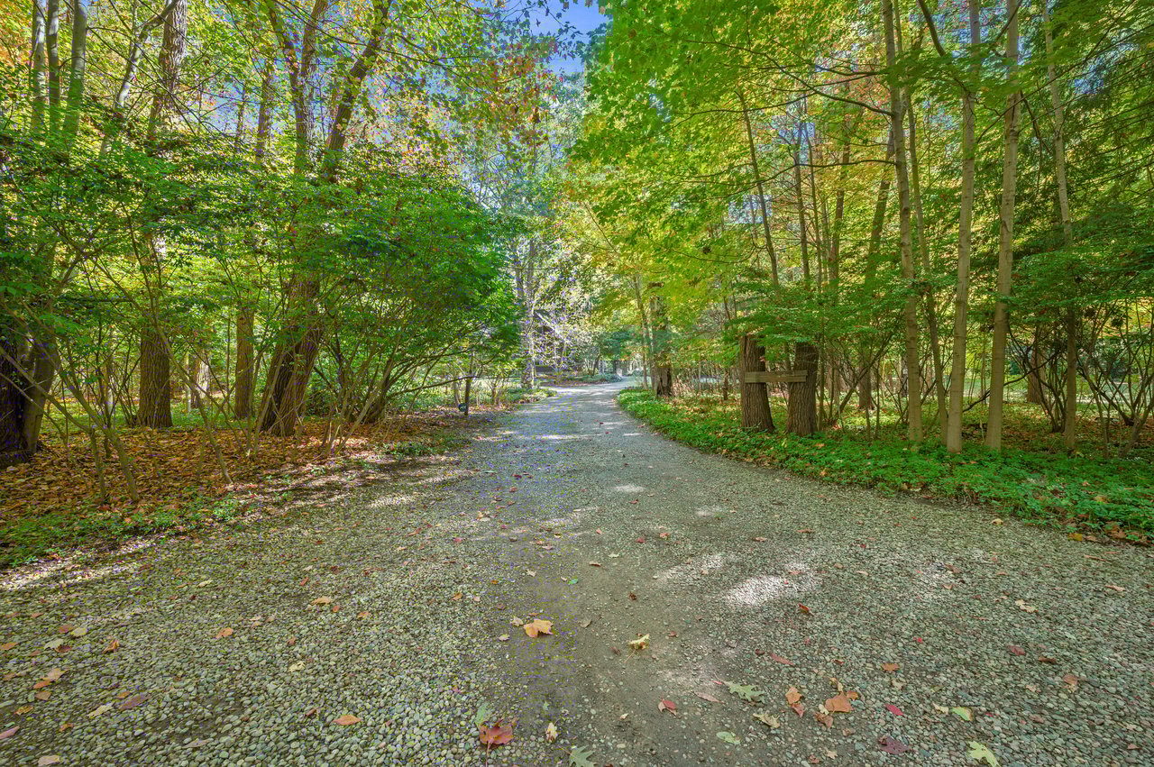 14657 Lakeshore Road