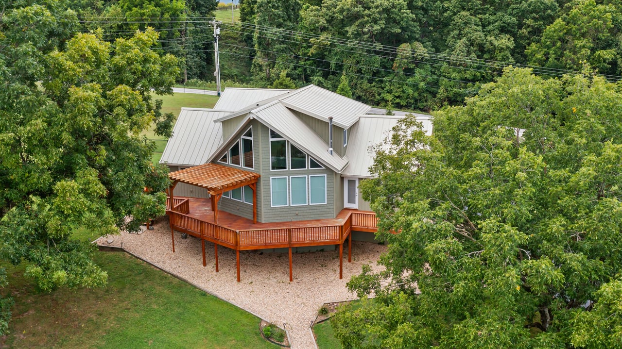 19123 Hill Rd, Springdale, AR 72764