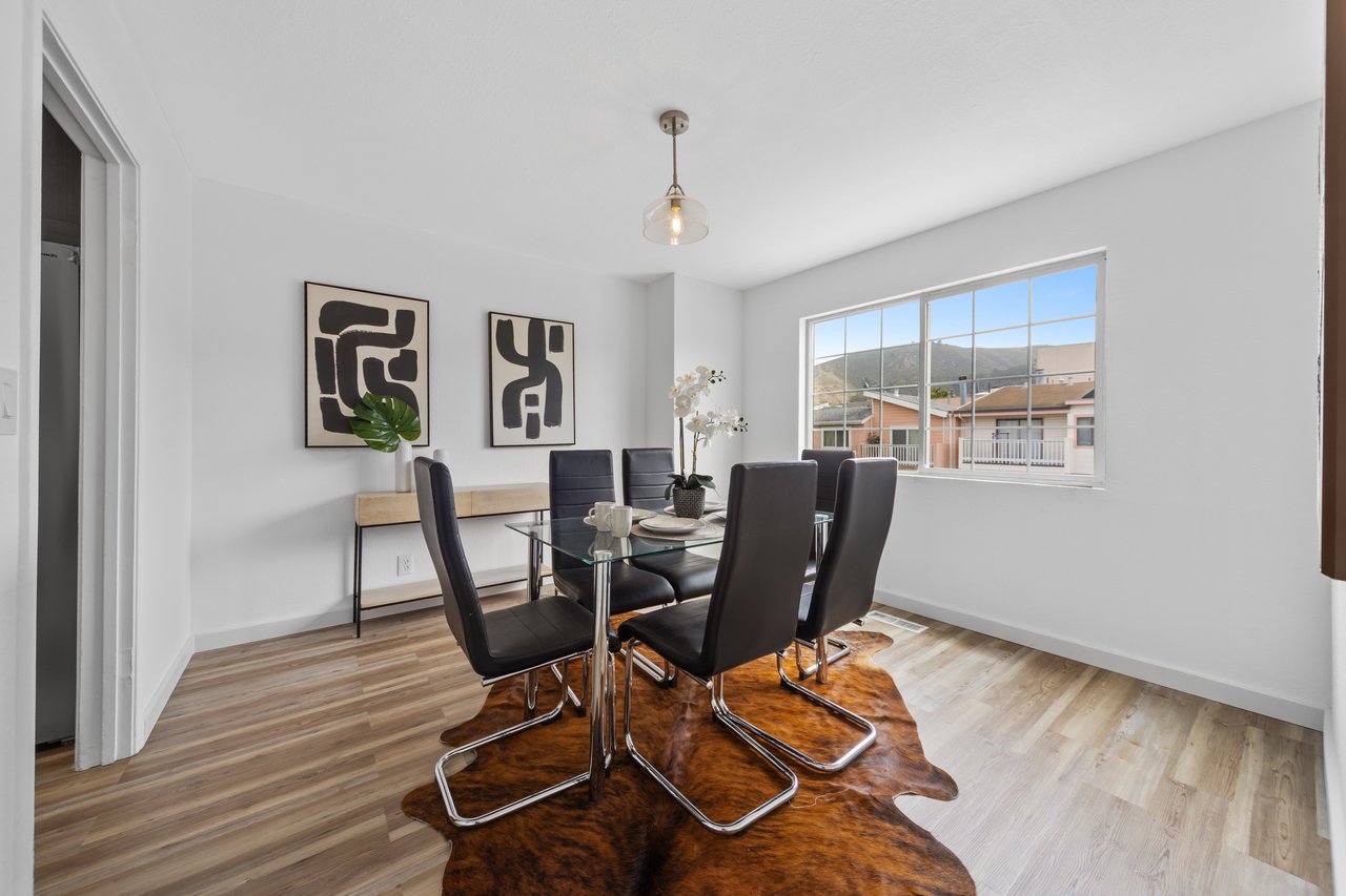 338 Deanne Lane