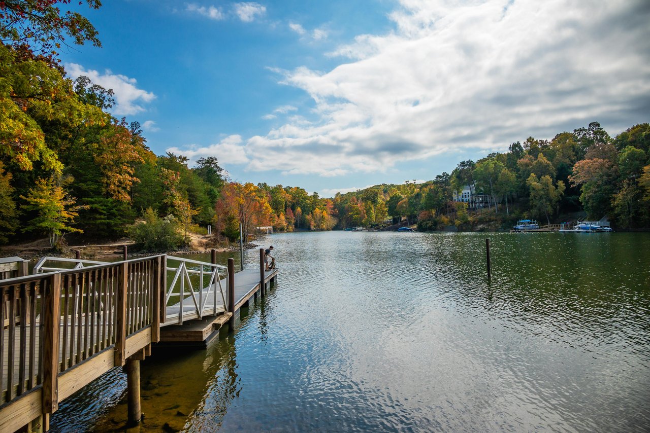How to Choose Between Ontario’s Different Waterfront Communities