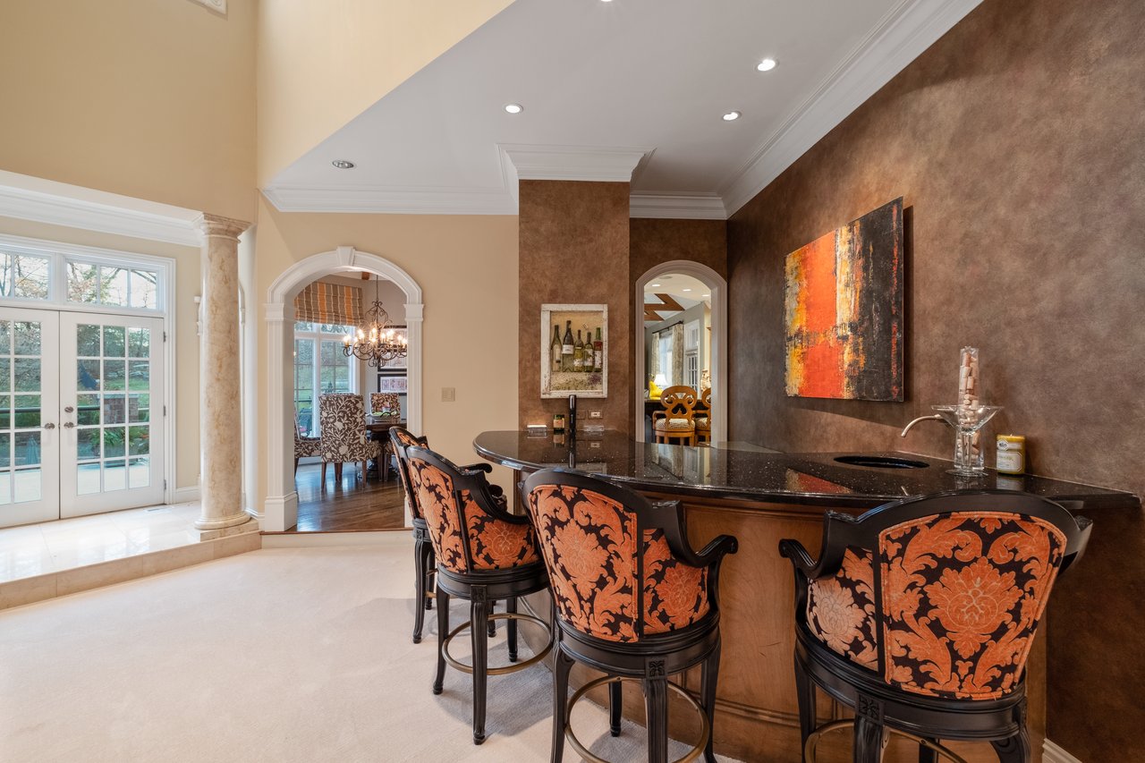 A Town & Country Sanctuary on 2+ Acres With a Surprising Backdrop 