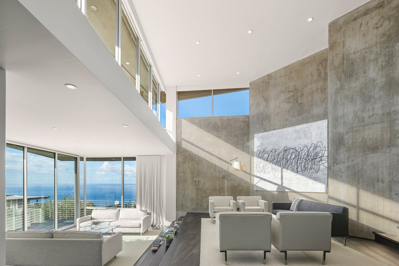 What Does a Coastal Orange County Listing Agent Manage in Your Closing Costs?