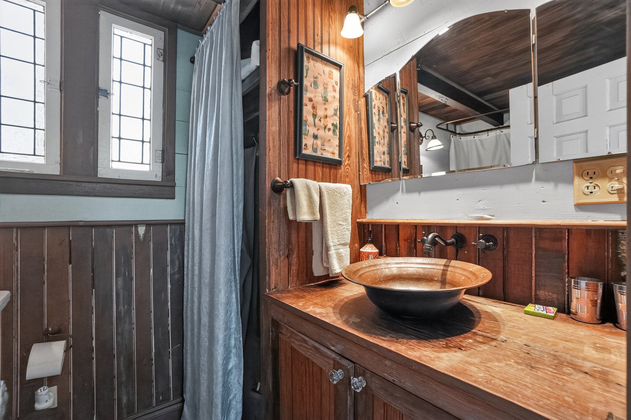 South Congress Luxury Compound for Lease