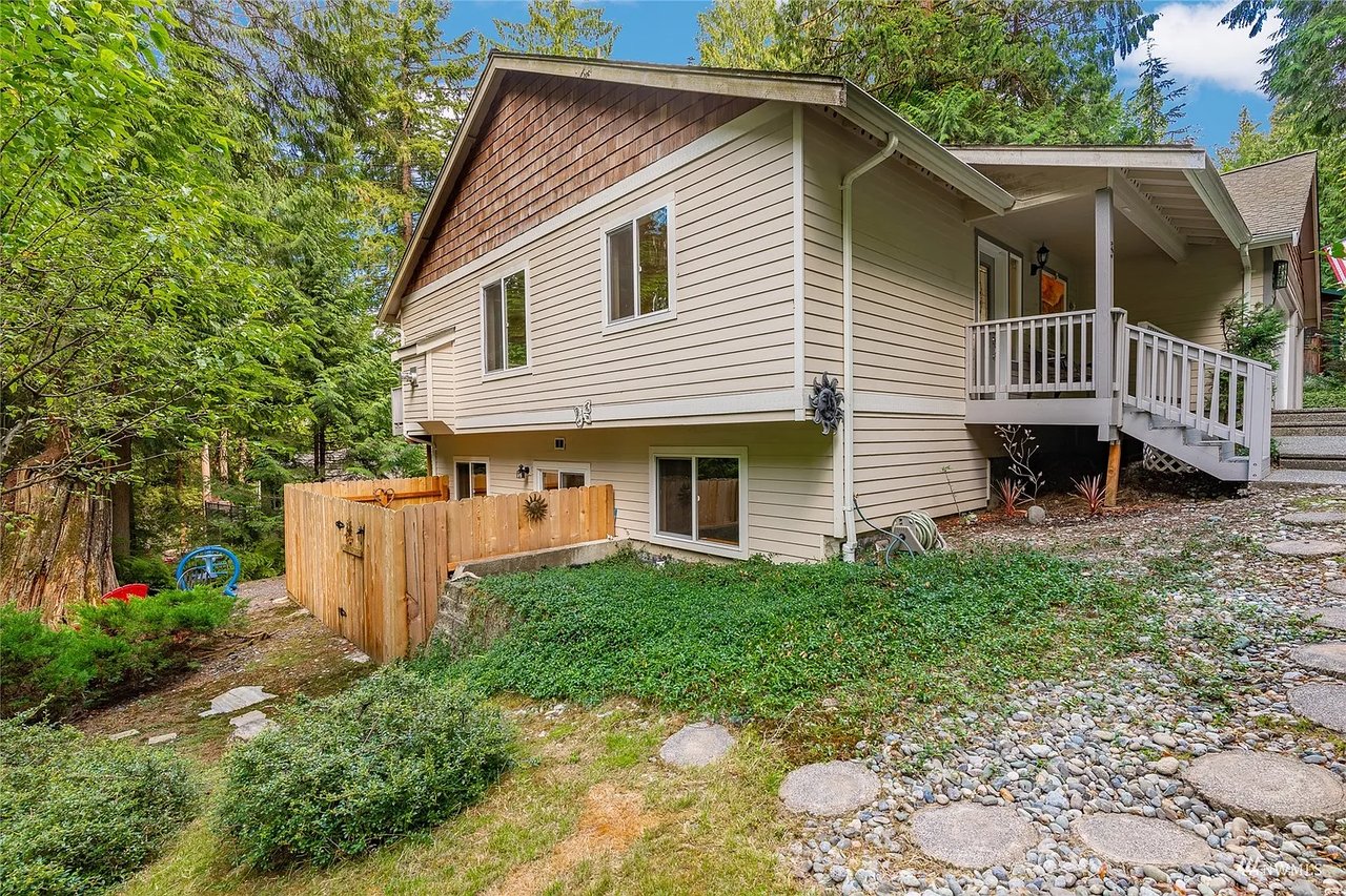 3 VALLEY CREST Way
