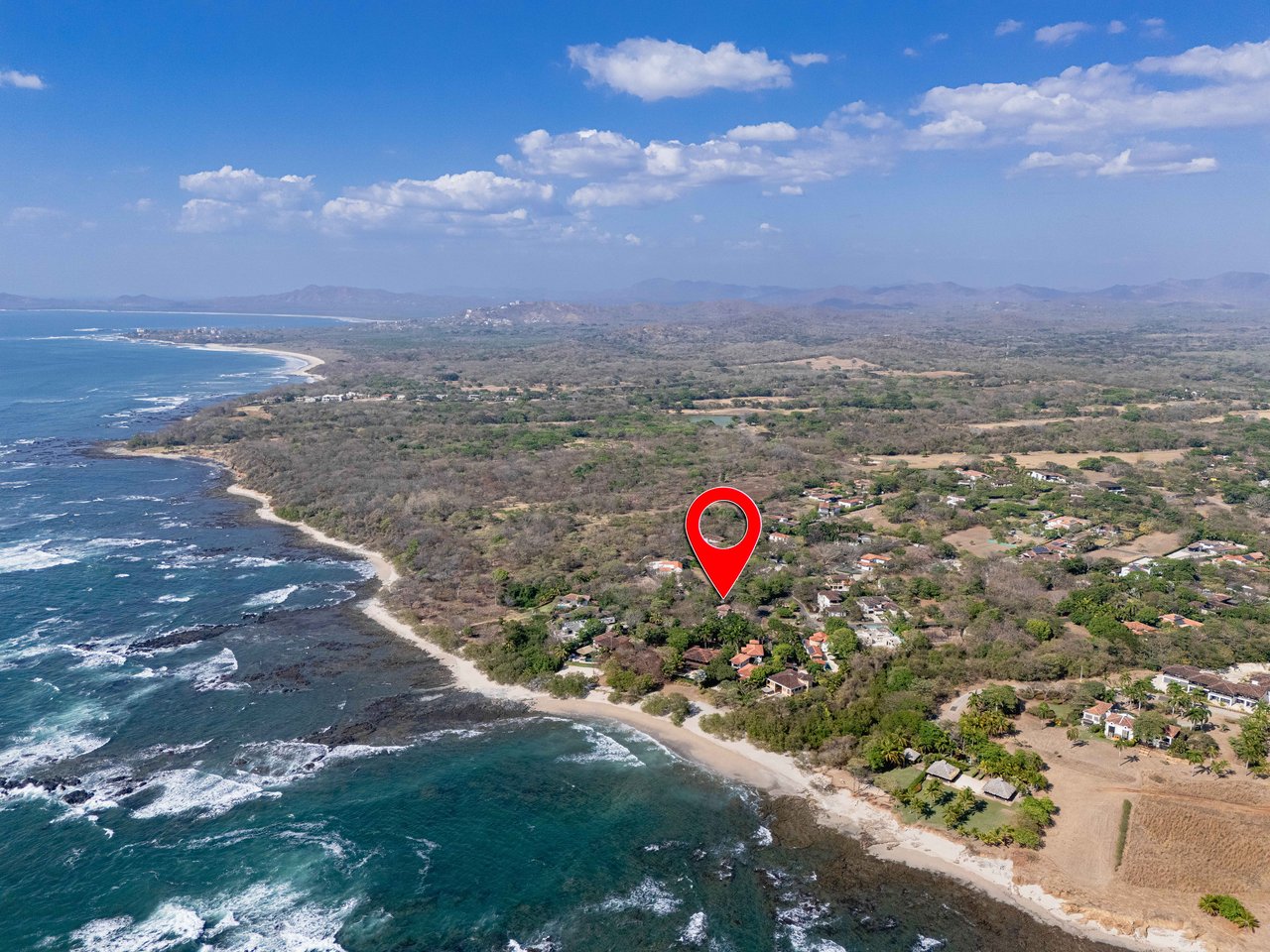 Casa Las Mareas | 4-Bedroom Beachfront Villa with Pool in Las Golondrinas, Hacienda Pinilla