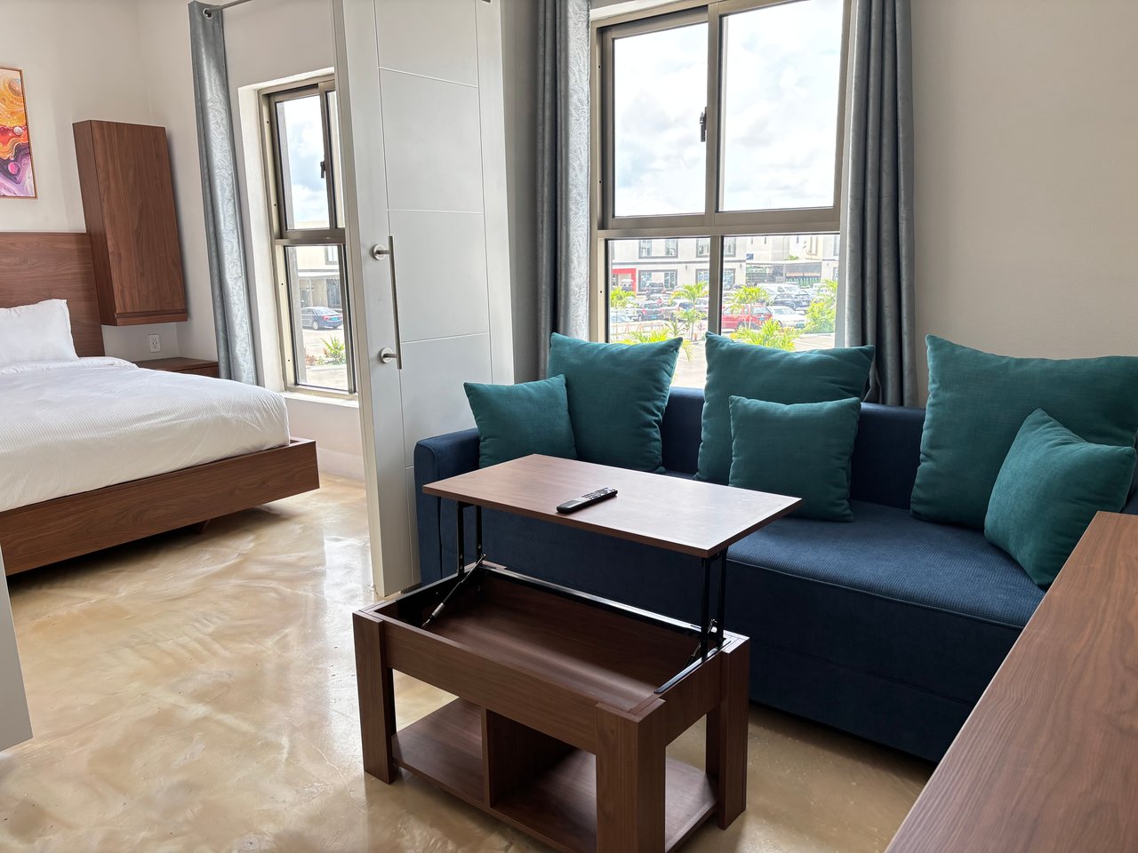 SUITES ONE WEST | 1 BEDROOM