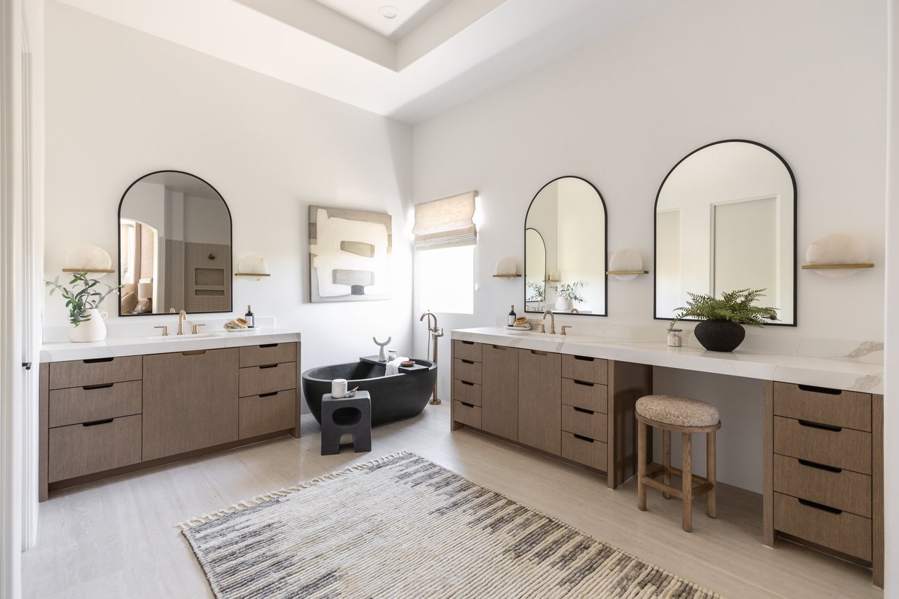 An elevated primary suite bathroom