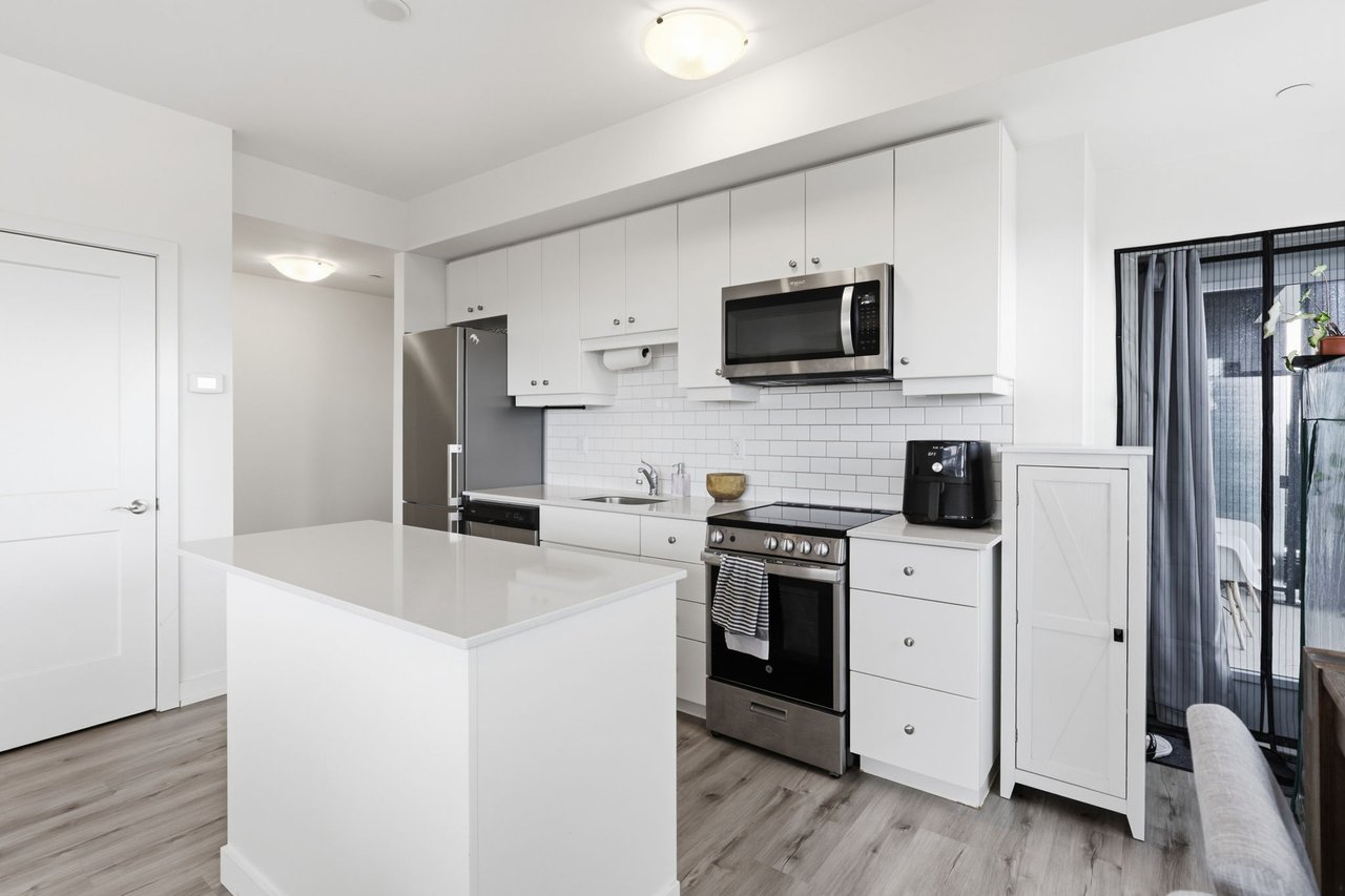 247 Northfield Dr E 514