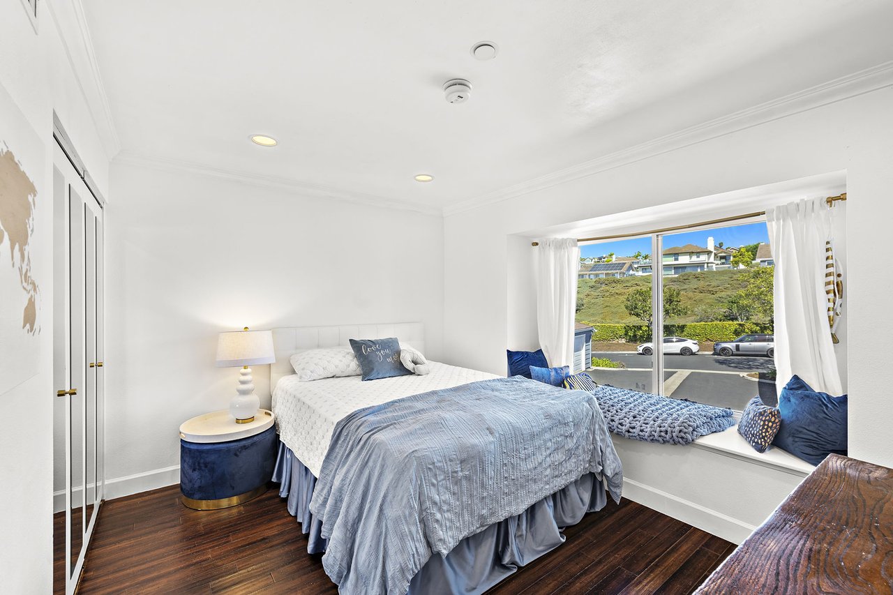 2127 Avenida Espada 210