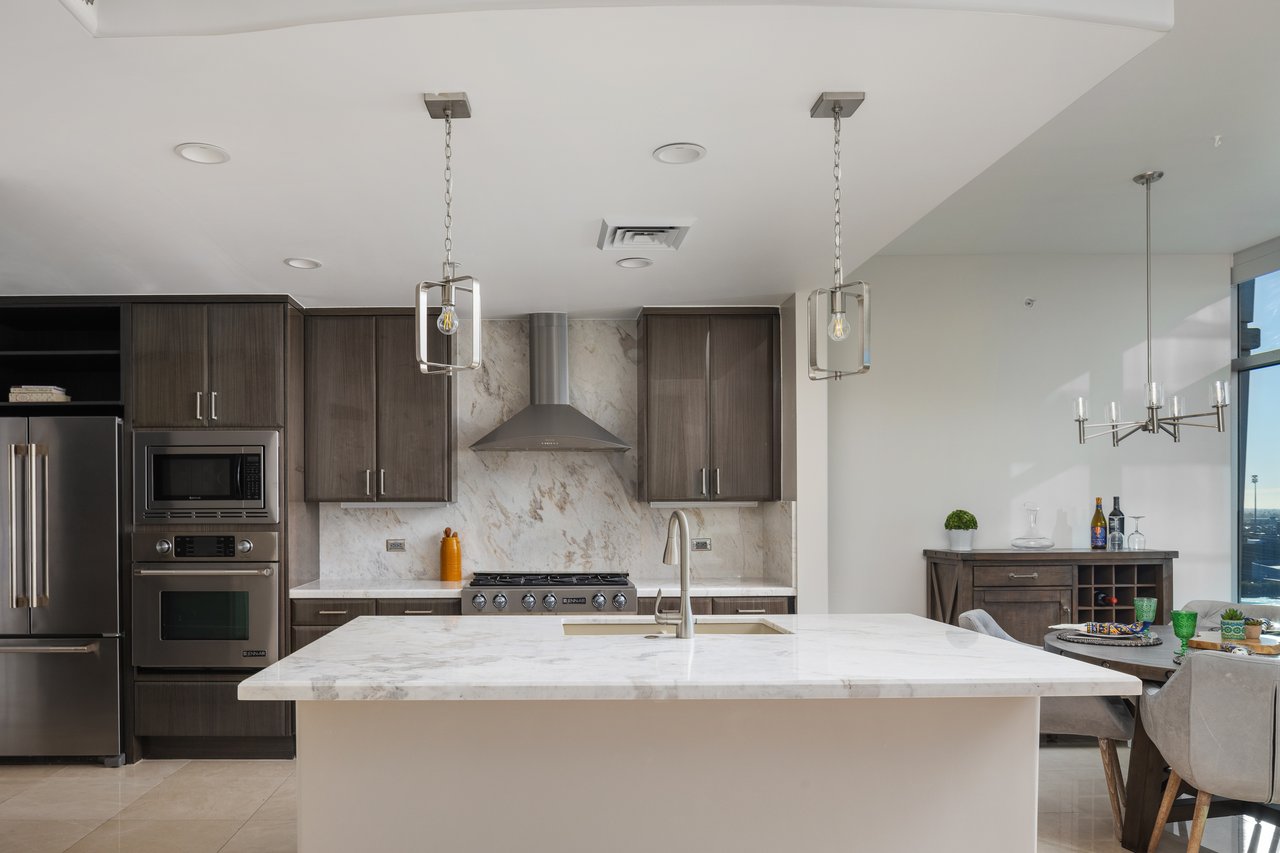 140 E RIO SALADO Parkway 1101