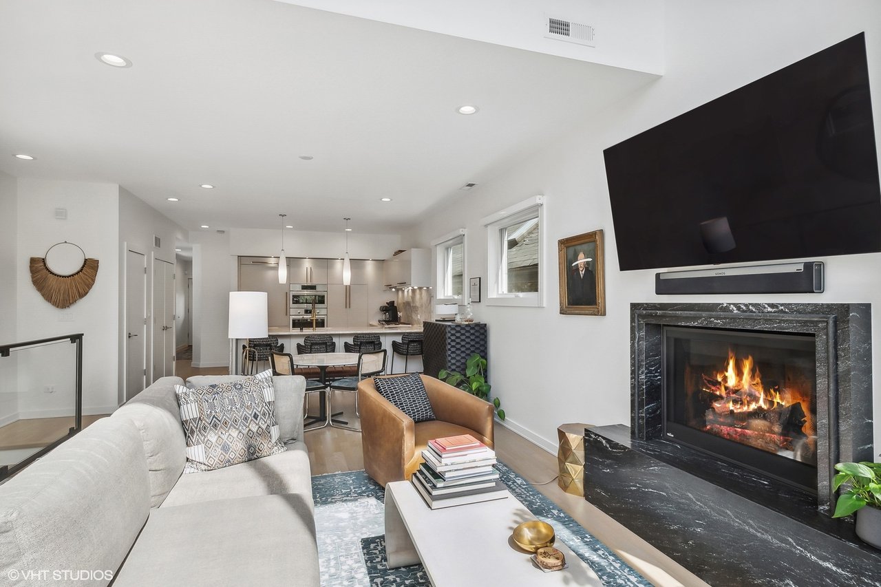1547 N Wood St Unit 2