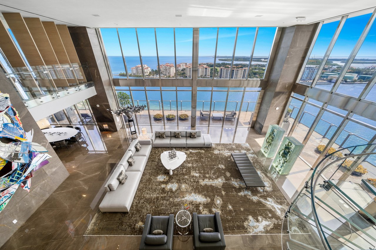 Apogee Penthouse