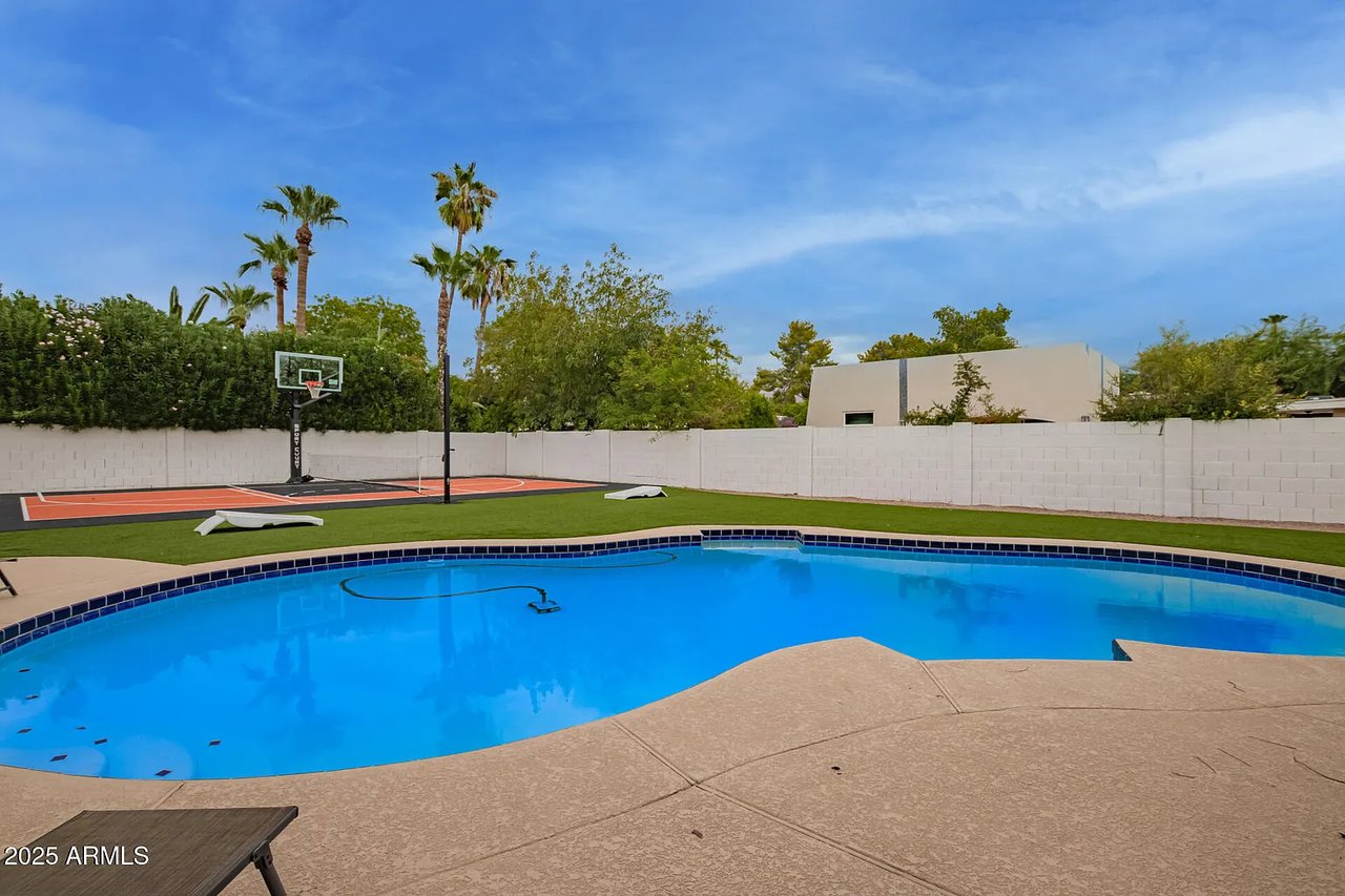 5839 E VOLTAIRE Avenue, Scottsdale