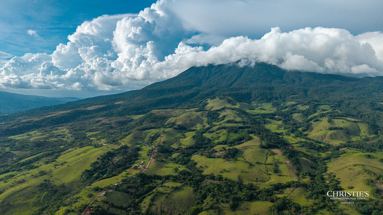 Origins Mineral: A Rare Landholding in Guanacaste’s Volcanic Highlands