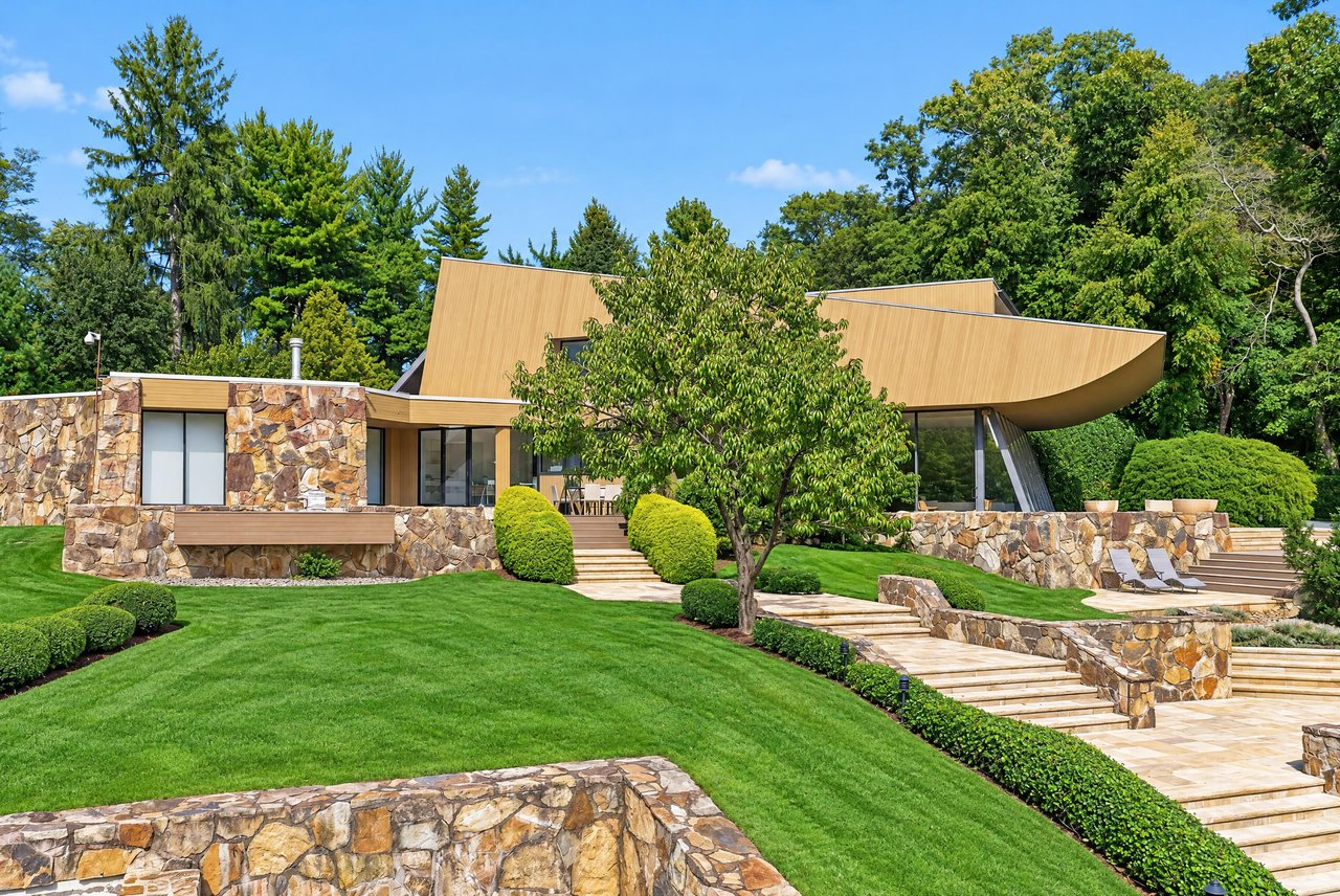 15 Horseshoe Road (Long Island)