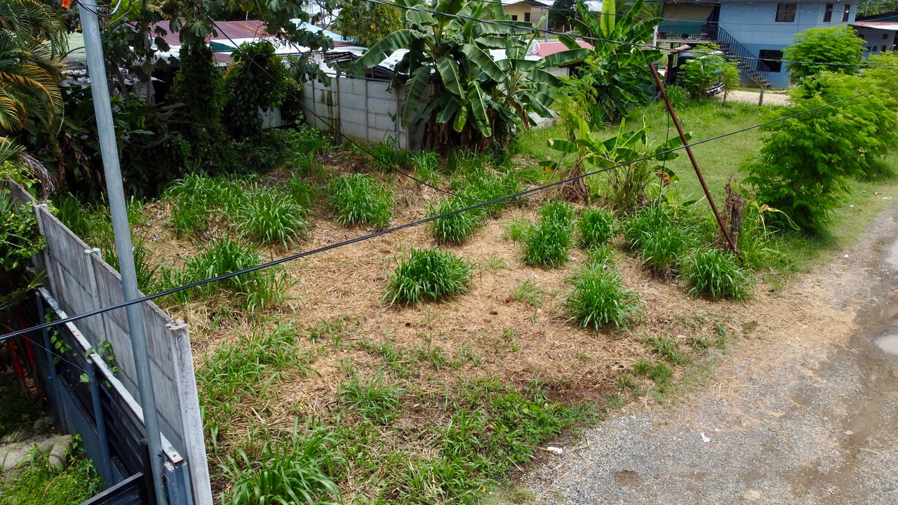 Lot in Uvita, Walking Distance to Amenities