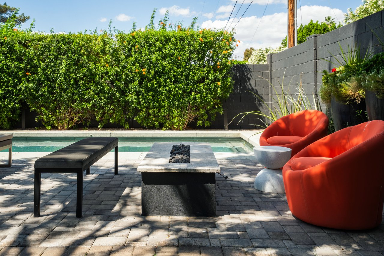 4618 E CALLE VENTURA