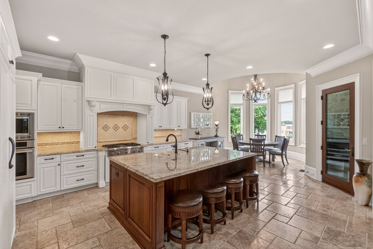 Private Exclusive Listing