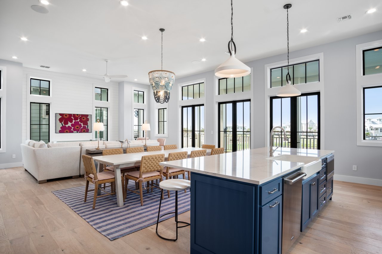 221 Teakwood Drive, Port Aransas, TX 78373