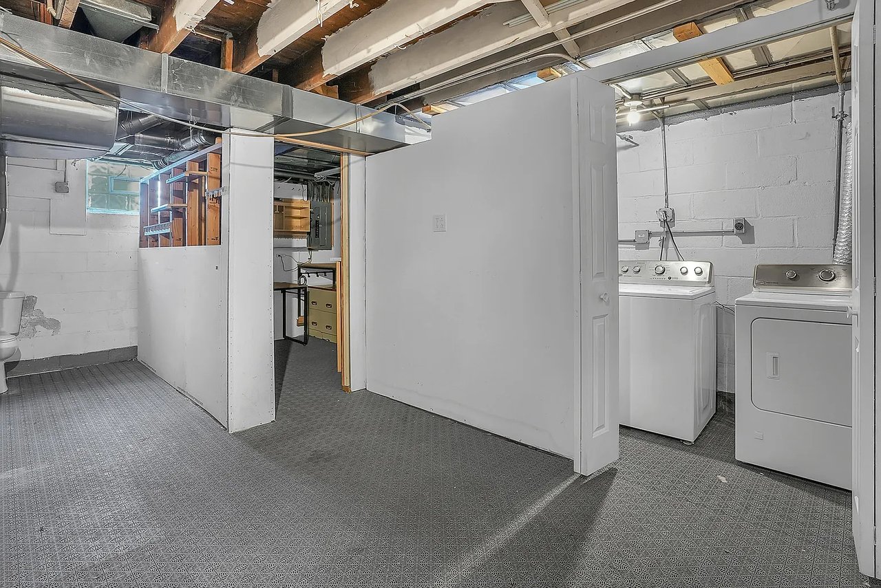 8206-8208 Highland Pl, Munster, IN