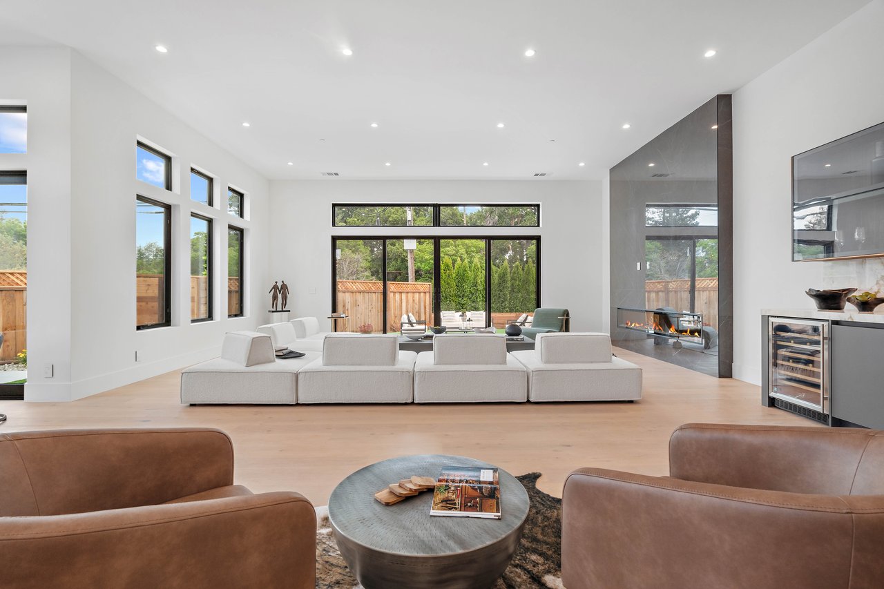 Sun Valley Court