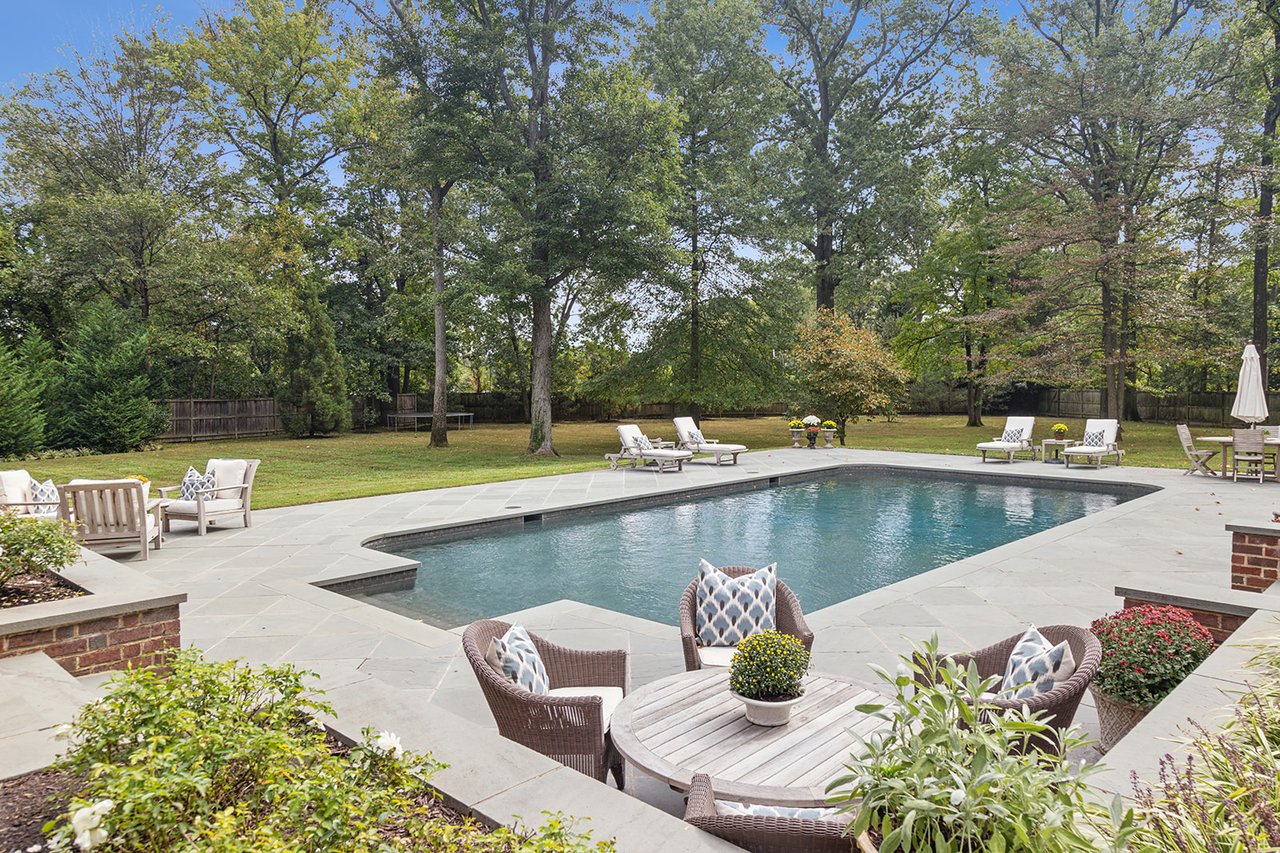1306 Bishop Lane