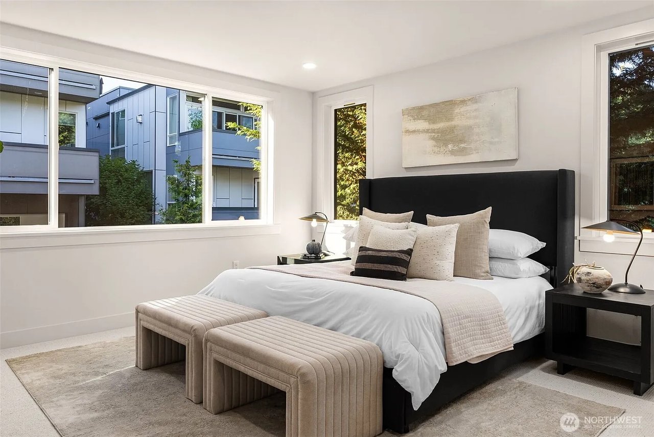 238 4th Avenue #300