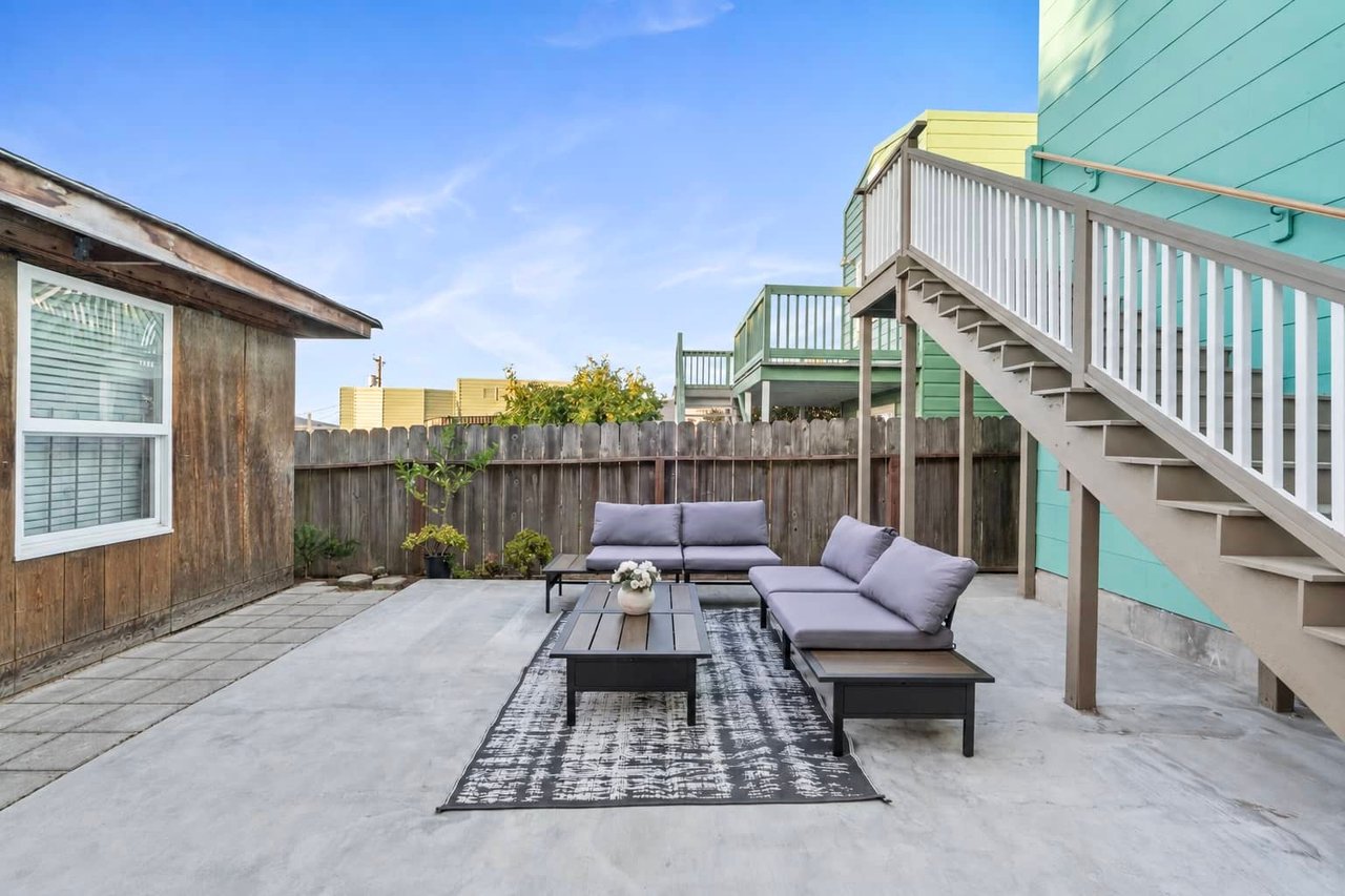 32 Seville St