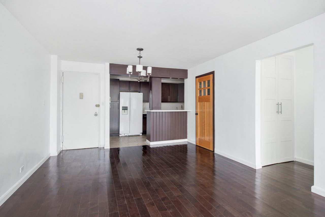 125-10 QUEENS BOULEVARD #907