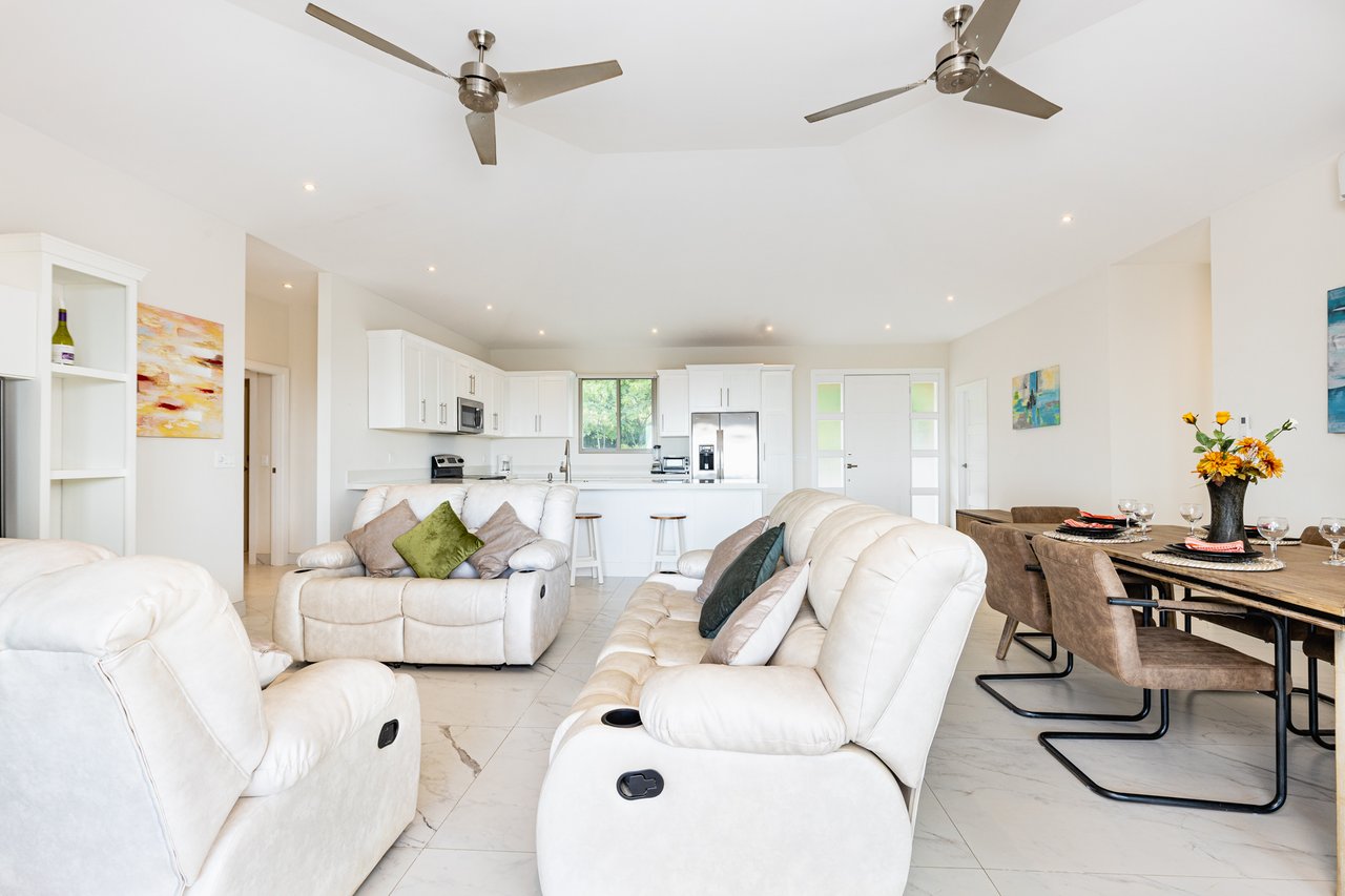 Casa Rincon De Mar | 3-Bedroom Ocean-View Home in Exclusive Mar Vista