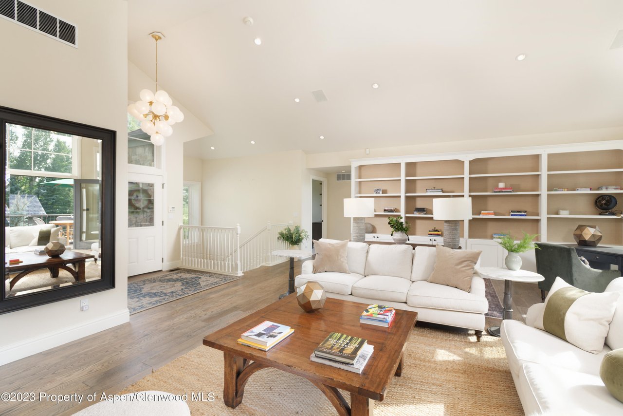 1044 Horse Ranch Drive
