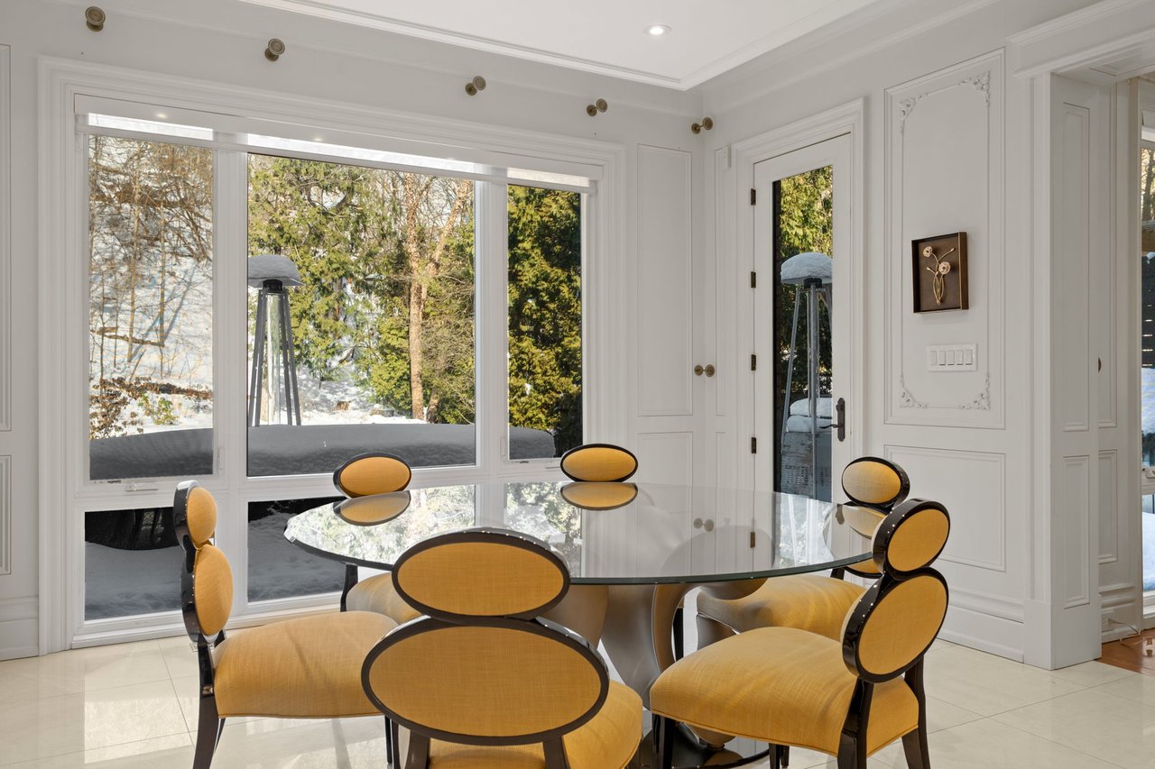 A Rare Ravine Estate