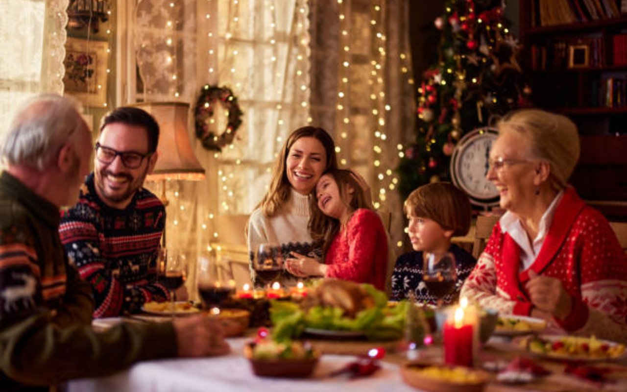 Selling Your Home During the Holidays: Why It Might Be the Perfect Time